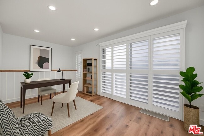 Photo - 1655 Selby Ave Unit 301