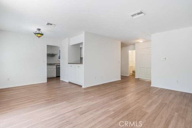 Photo - 6575 Cleomoore Ave