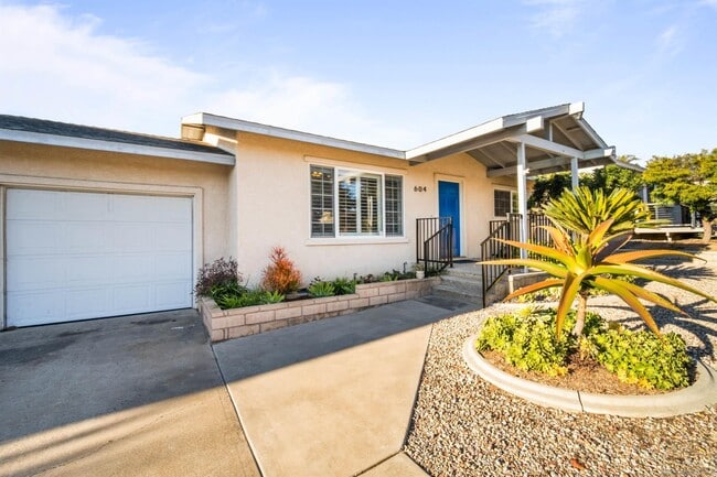 Photo - 604 Monterey Dr