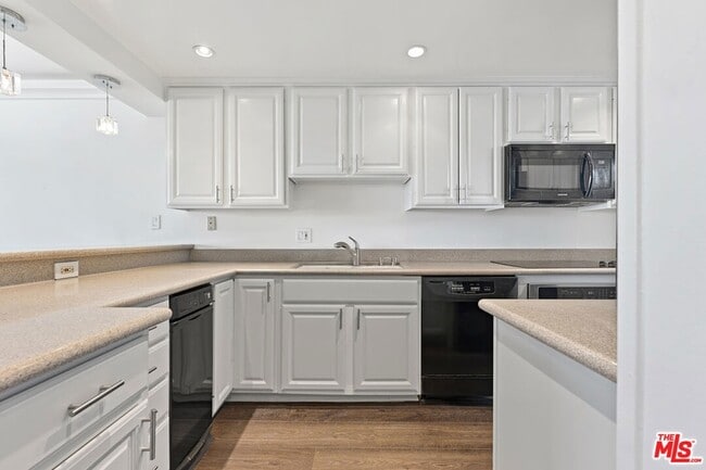 Photo - 4316 Marina City Dr Unit 531