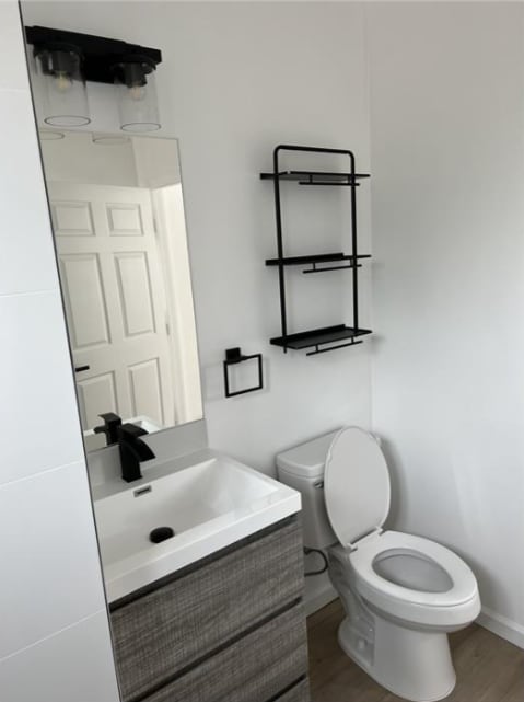 Photo - 3837 W 110th St