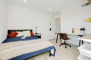 bedroom - 1224 W 37th Pl Student Housing Apartments