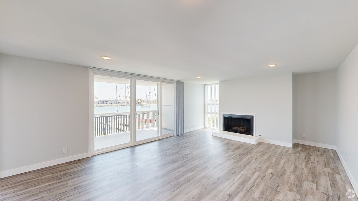 3D Tour - 4200 S Harbor Blvd