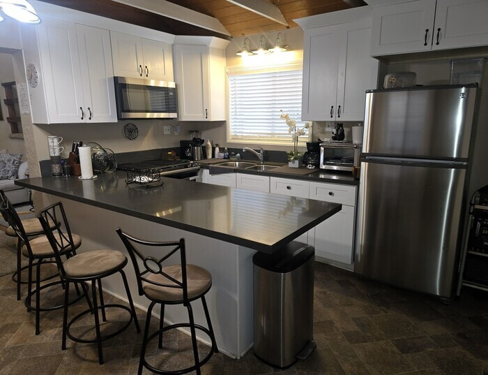 Photo - Modern 2 Bedroom 2 Bath Home with Fenced Yard