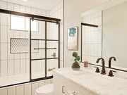 Photo - 1307 Tamarind Ave Apartment Unit 2