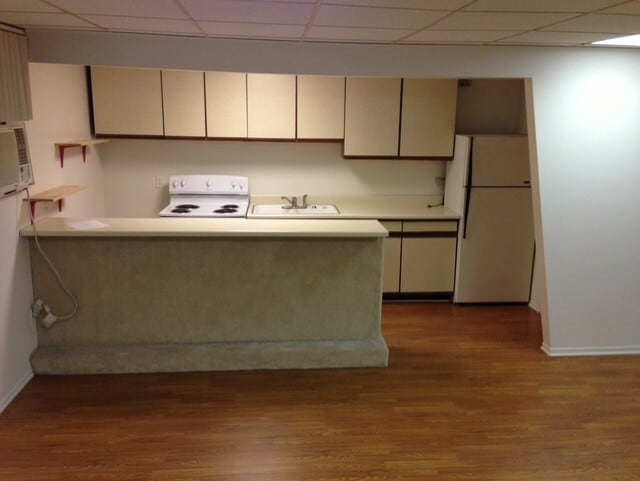 Studio Office (Unit 100) - 350 N Oakhurst Dr