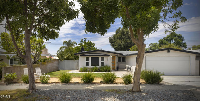 Building Photo - 863 S Vecino Dr