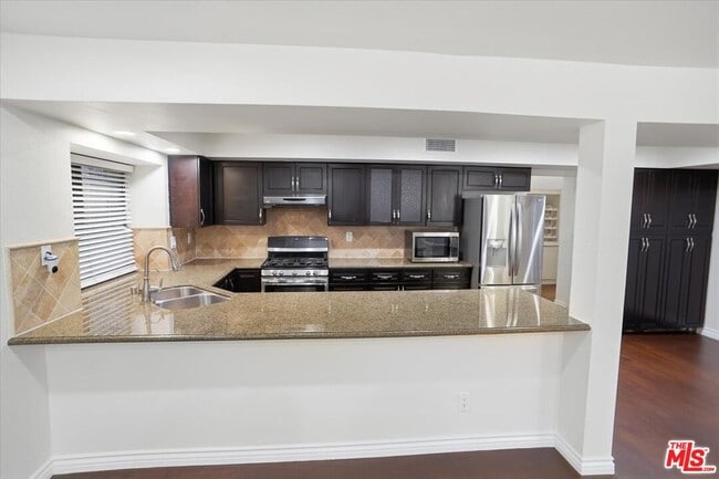 Photo - 24124 Mentry Dr