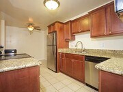 Photo - 550 Graves Ave