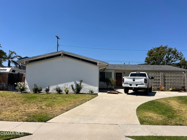 Building Photo - 825 Merced Dr