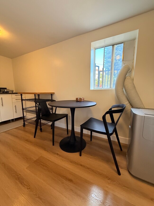 Photo - 1295 Foothill Dr Unit Studio