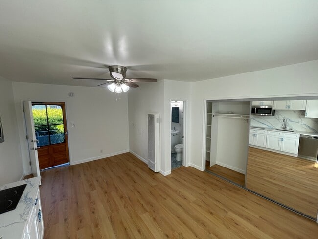 Photo - 25 Navy St Unit 12