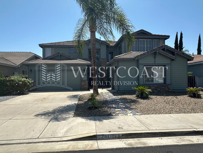 Bright & Spacious 4-Bed Townhome in Prime ... - Bright & Spacious 4-Bed Townhome in Prime ...