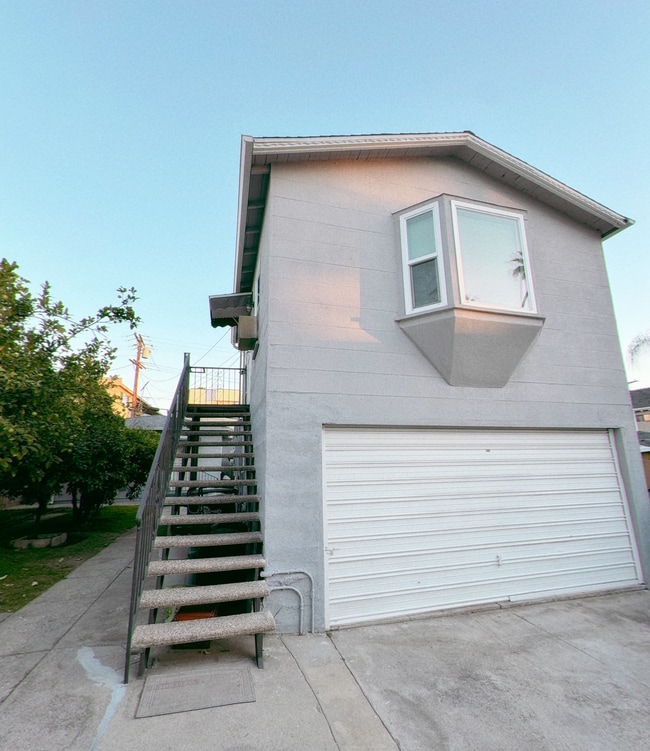 Building Photo - 1054 Winchester Ave Unit 1054 Winchester Ave.