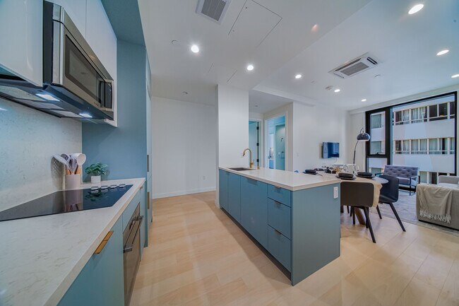 Photo - 6401 Wilshire Blvd Unit 1409B