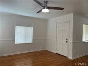 Photo - 725 W 10th St House