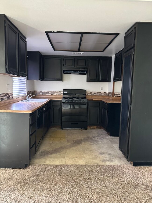 Photo - 3 BEDROOM SINGLE STORY