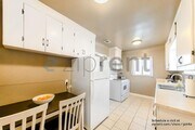 Photo - 900 E 89th St House