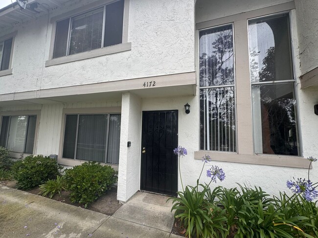 Spacious 3-Bedroom Townhome in Beautiful O... - Spacious 3-Bedroom Townhome in Beautiful O...