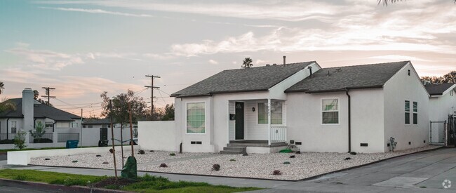 Building Photo - 7403 Farmdale Ave Rental