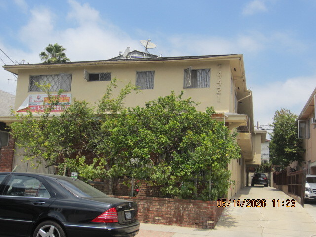 Building Photo - 4421 Melbourne Ave Unit 4