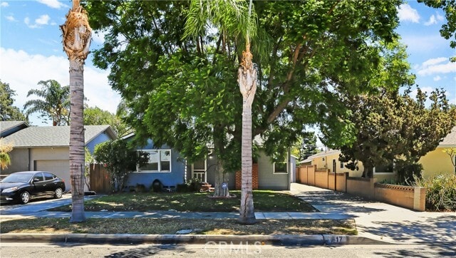 Building Photo - 417 N Citrus St