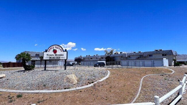 Apple Valley Townhomes - Apple Valley Townhomes
