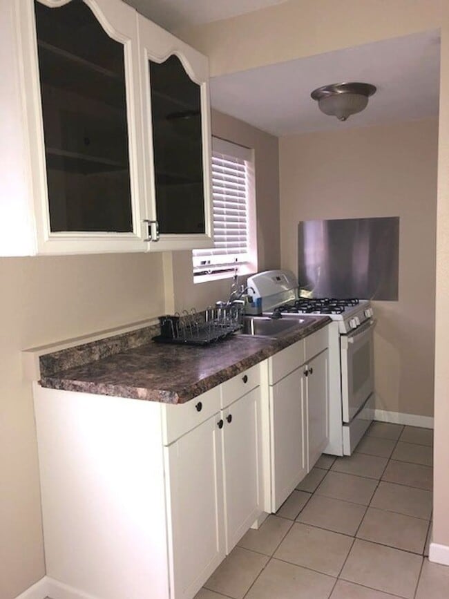 Photo - K Street Unit 905 South K Street #B