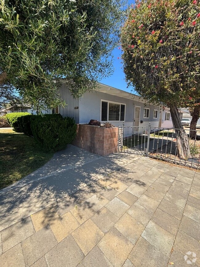 Building Photo - C134 Unit A Rental