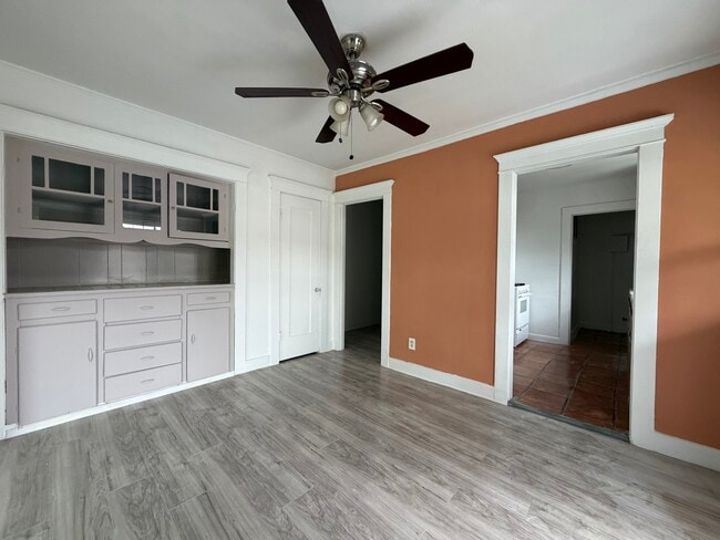 Photo - 3172 Glenmanor Pl