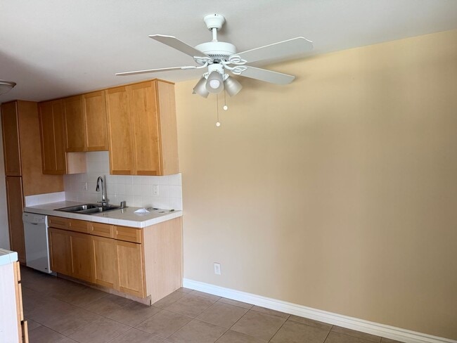 Photo - 2672 Phipps Ave Unit #C
