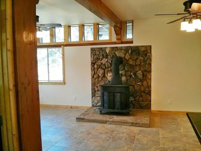 Photo - 21712 Canon Dr Unit Lower