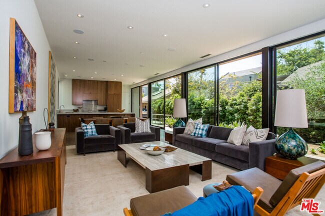 Photo - 848 Milwood Ave