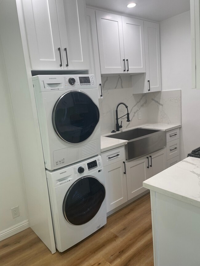 Photo - 3623 1/2 Fletcher Dr Unit 3623 1/2
