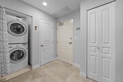 Photo - 300 W Beech St Condo Unit 204