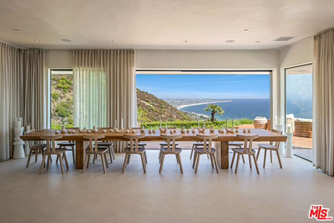 Photo - 4310 Encinal Canyon Rd House