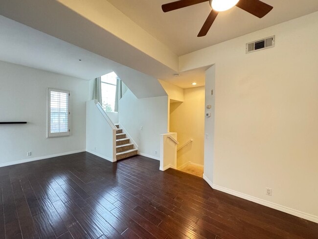 Photo - Bright 2Bd/2.5Ba End Unit w/Water/Sewer/Trash Included In Prestigious Tustin Community!