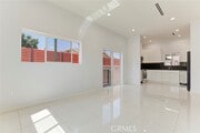 Photo - 1135 E Windsor Rd