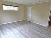 Photo - 905 S Dodsworth Ave House