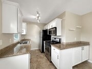 Photo - Charming 2BD/1BA Condo in University Heigh... Unit 4212