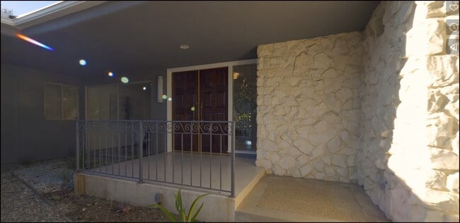 Photo - 16375 Sloan Dr