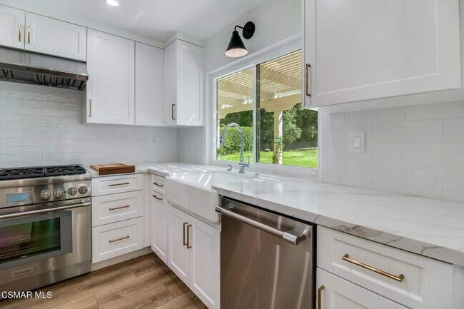 Photo - 6823 Castle Peak Dr