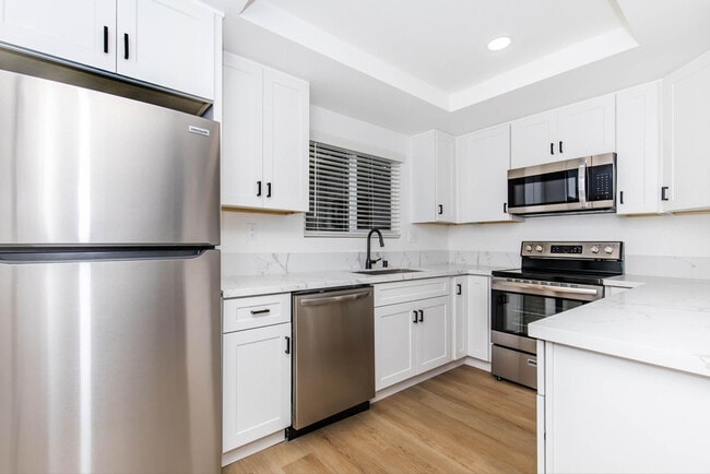 Building Photo - Serra Grove Apartments