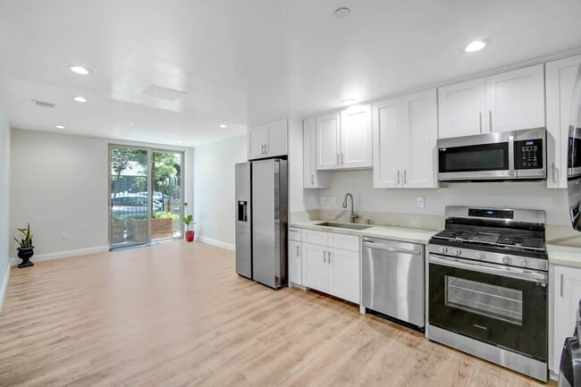 Photo - 11753 Iowa Ave Unit 103