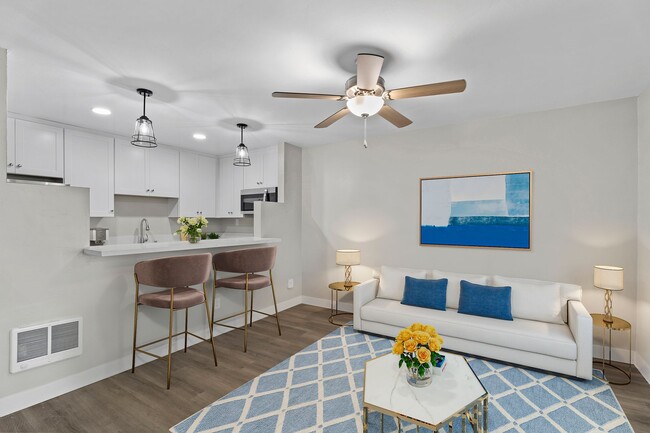 Photo - Point Loma Bay Apartments