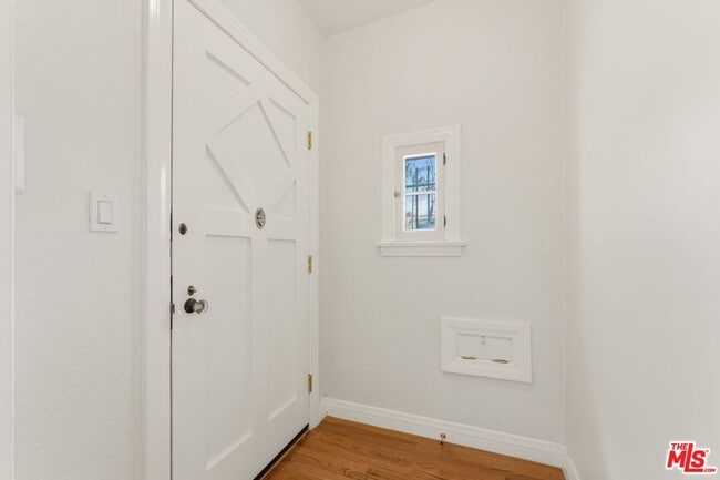 Photo - 125 N Orange Dr