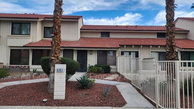 Photo - 5951 Montecito Dr