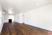 Photo - 1130 Crocker St