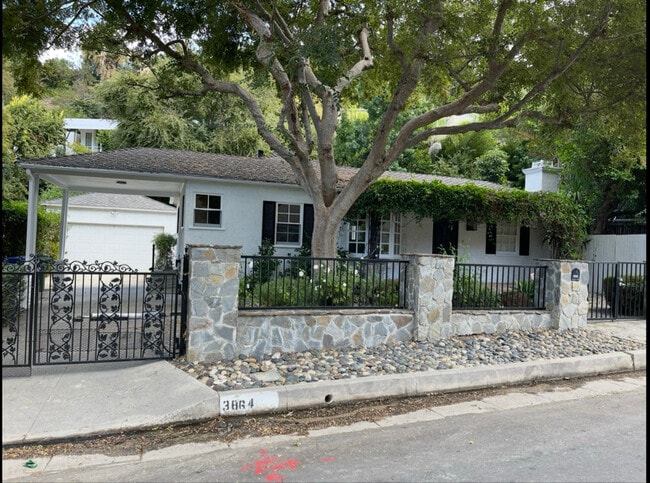 Photo - 3864 Dixie Canyon Ave House