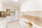 Photo - Steps to the Beach in La Jolla! Condo